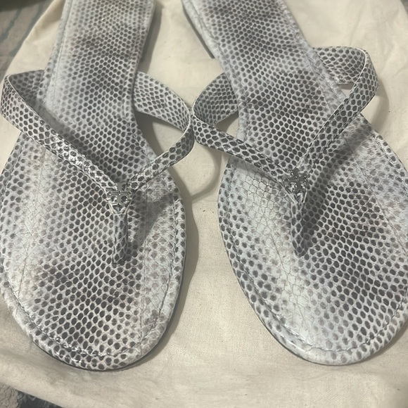 Tory Burch classic sandals - Picture 2 of 4